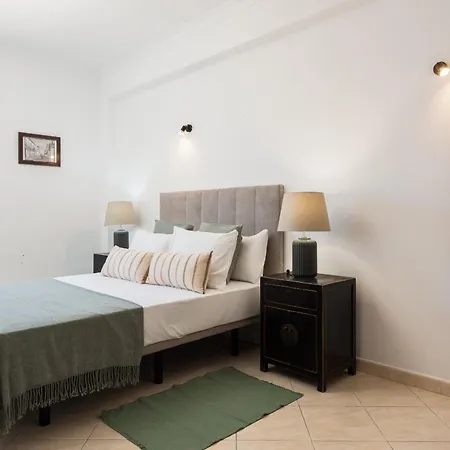 아파트 Oasis - Center By Hd *